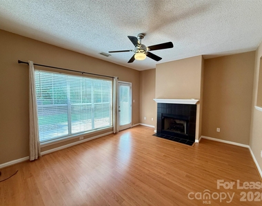 17428 Tuscany Lane - Photo Thumbnail 10