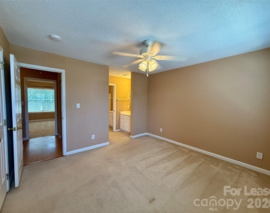 17428 Tuscany Lane - Photo Thumbnail 18