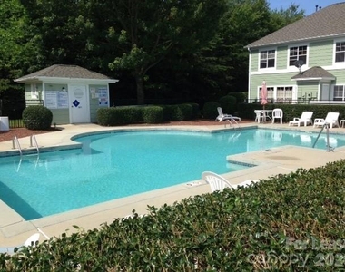 17428 Tuscany Lane - Photo Thumbnail 23