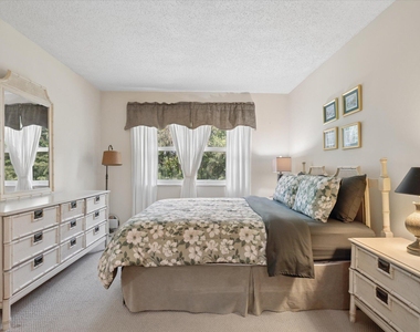 473 Lake Frances Drive - Photo Thumbnail 8