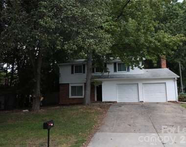 9211 Nash Avenue - Photo Thumbnail 5