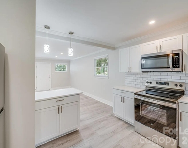 1719 Academy Street - Photo Thumbnail 1