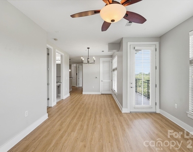 1101 W 1st Street - Photo Thumbnail 21