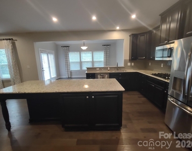 10474 Black Locust Lane - Photo Thumbnail 2