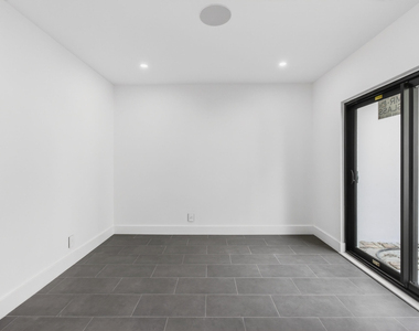 3720 Morton Avenue - Photo Thumbnail 9