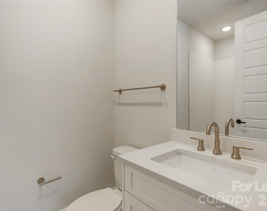 1107 Parkside Greenway Drive - Photo Thumbnail 7