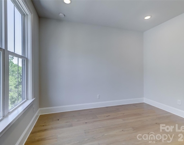1107 Parkside Greenway Drive - Photo Thumbnail 34