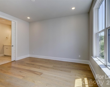 1107 Parkside Greenway Drive - Photo Thumbnail 27