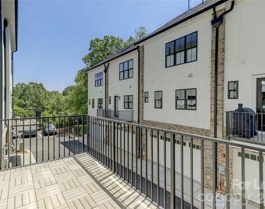1107 Parkside Greenway Drive - Photo Thumbnail 19