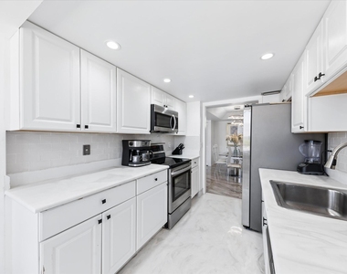 3589 S Ocean Boulevard - Photo Thumbnail 7