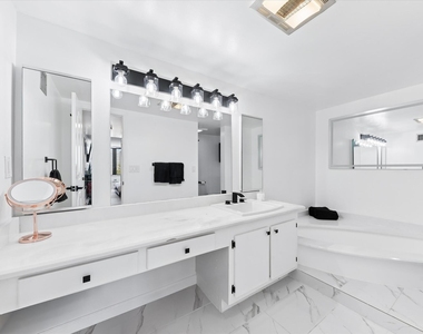 3589 S Ocean Boulevard - Photo Thumbnail 11