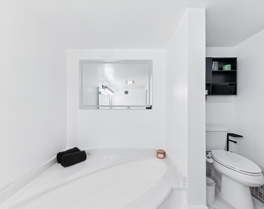 3589 S Ocean Boulevard - Photo Thumbnail 12