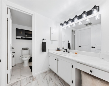 3589 S Ocean Boulevard - Photo Thumbnail 16
