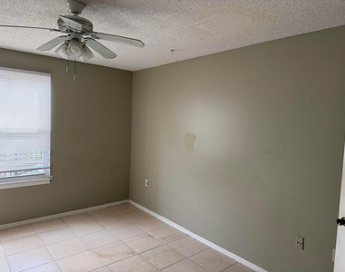 2307 N Congress Avenue - Photo Thumbnail 8