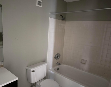 2307 N Congress Avenue - Photo Thumbnail 9