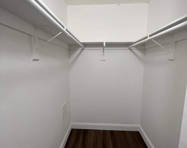 2605 Nw 135th Street - Photo Thumbnail 9