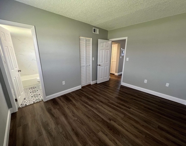 2605 Nw 135th Street - Photo Thumbnail 8