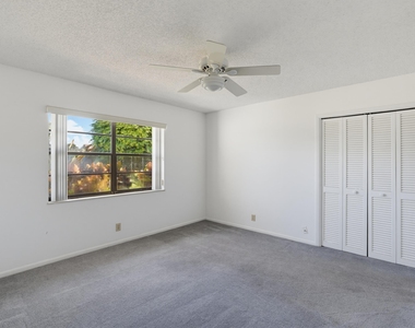 6846 Bianchini Circle - Photo Thumbnail 8