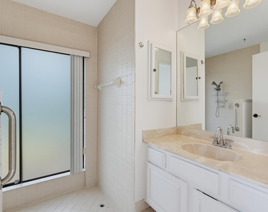 6846 Bianchini Circle - Photo Thumbnail 14