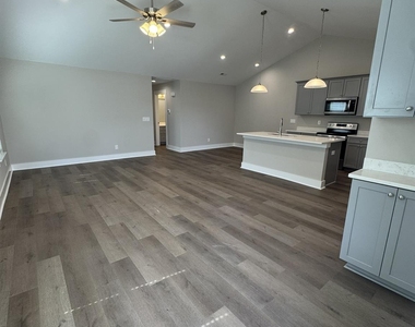 123 Brawley Villas Place - Photo Thumbnail 2