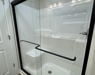 121 Brawley Villas Place - Photo Thumbnail 9