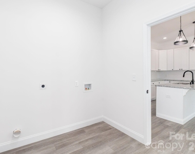 307 E Arch Street - Photo Thumbnail 20