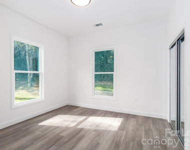 307 E Arch Street - Photo Thumbnail 28
