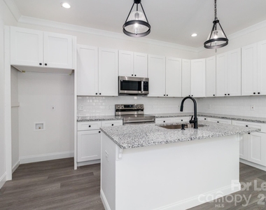307 E Arch Street - Photo Thumbnail 16