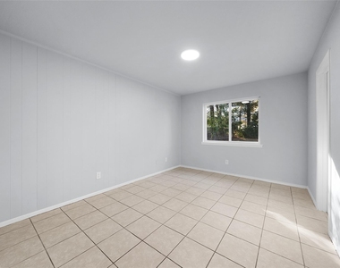 253 Locust Street S - Photo Thumbnail 7