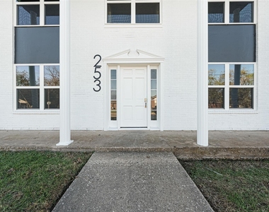 253 Locust Street S - Photo Thumbnail 1