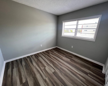 2605 Nw 135th Street - Photo Thumbnail 17