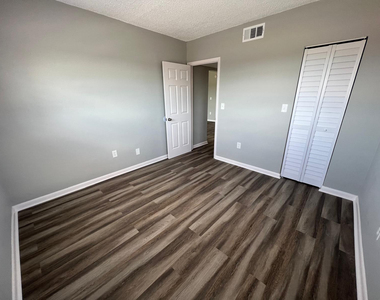 2605 Nw 135th Street - Photo Thumbnail 15