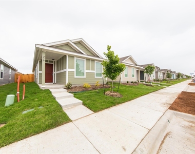 230 Sunflower Street - Photo Thumbnail 1