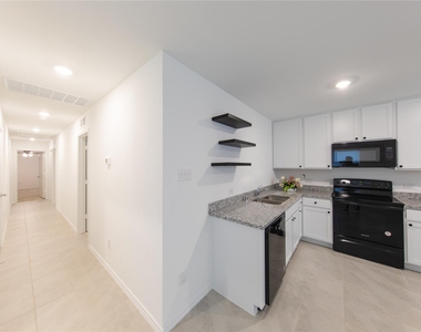 230 Sunflower Street - Photo Thumbnail 8
