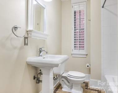 924 Monticello Terrace Terrace - Photo Thumbnail 10