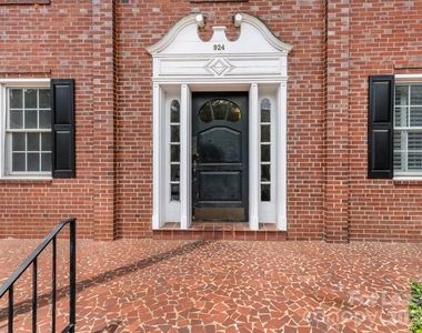 924 Monticello Terrace Terrace - Photo Thumbnail 16