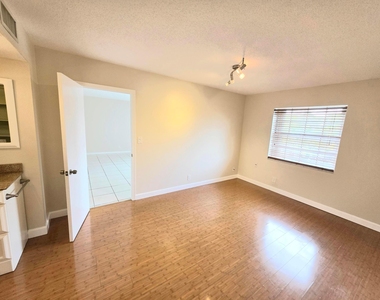 495 Se 8th Street - Photo Thumbnail 9