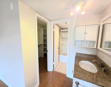 495 Se 8th Street - Photo Thumbnail 7