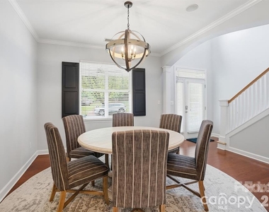 19512 Topgallant Drive - Photo Thumbnail 22