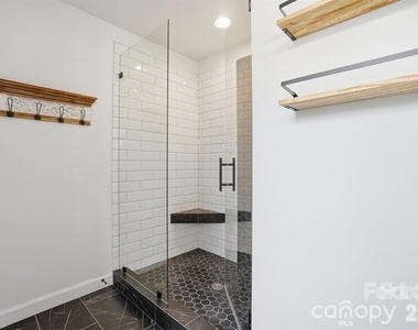19512 Topgallant Drive - Photo Thumbnail 34