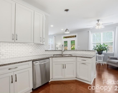 19512 Topgallant Drive - Photo Thumbnail 19