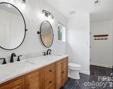 19512 Topgallant Drive - Photo Thumbnail 32