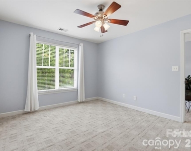 19512 Topgallant Drive - Photo Thumbnail 37