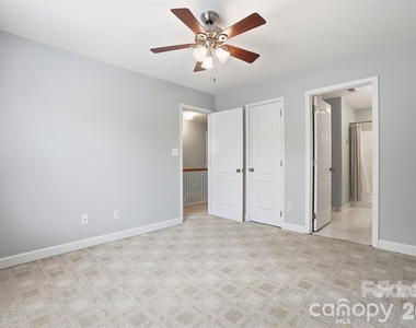 19512 Topgallant Drive - Photo Thumbnail 38