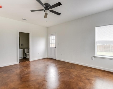 1020 Burnett Boulevard - Photo Thumbnail 14