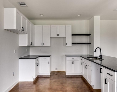 1020 Burnett Boulevard - Photo Thumbnail 7