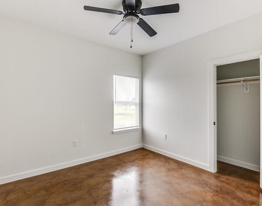 1020 Burnett Boulevard - Photo Thumbnail 19