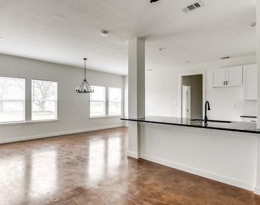 1020 Burnett Boulevard - Photo Thumbnail 17