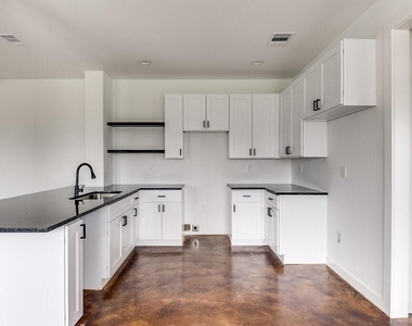 1020 Burnett Boulevard - Photo Thumbnail 5