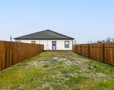 1020 Burnett Boulevard - Photo Thumbnail 27